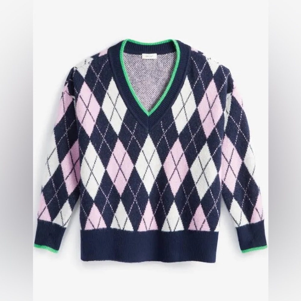 On 34th Women's Argyle V-Neck Drop-Shoulder Sweater. - Picture 5 of 16
